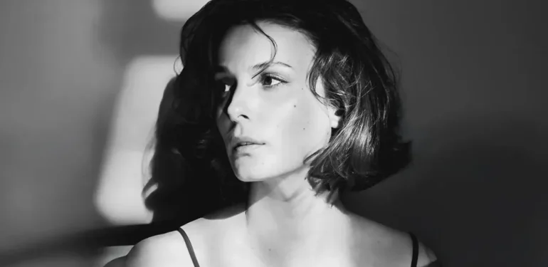 Eşref Rüya’nın yıldızı Riyad yolcusu: Büşra Develi Joy Awards’ta