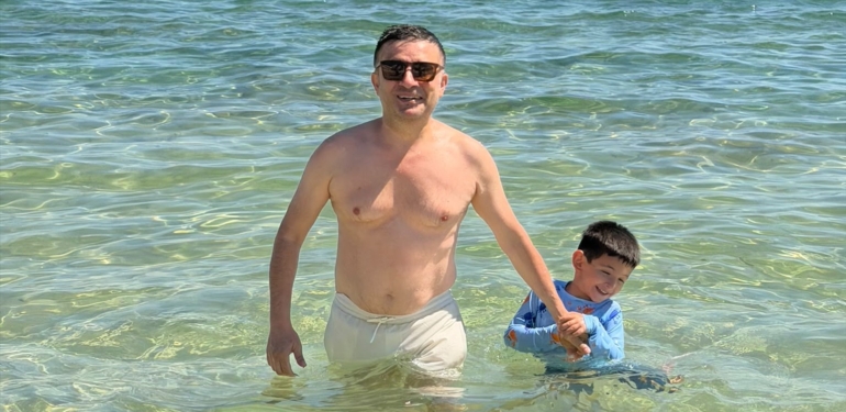 Lami Uyar Çeşme’nin Serin Sularında Enerji Depoluyor: