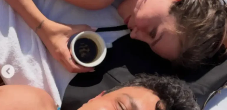 Yaren Güldiken ve Alper Çankaya’dan aşk pozu! Uzak Şehir setinde tanıştılar