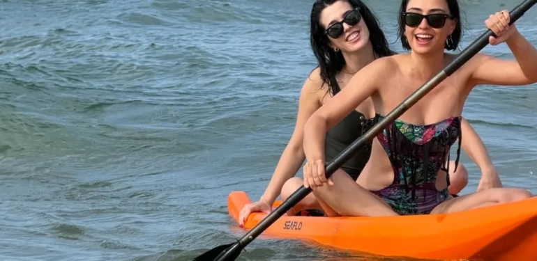 Yaprak Medine ve Hande Hancı’nın Bodrum keyfi