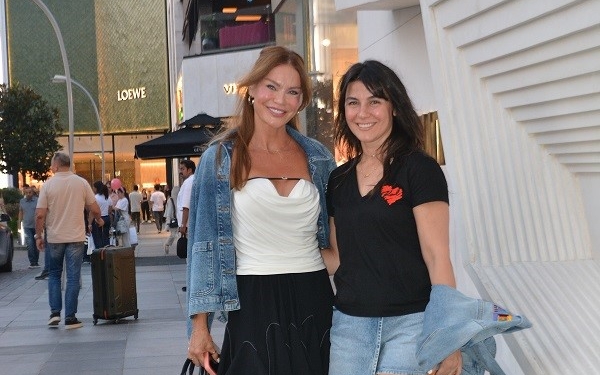 EBRU ŞALLI’DAN İSTİNYEPARK’TA SAĞLIKLI GÜN