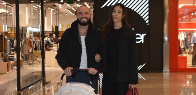 BERKAY VE ÖZLEM ADA ŞAHİN’DEN MİHRE İLE İLK İSTİNYEPARK TURU