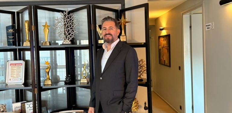 Dr. Oğuzhan Akgül, Güzellik ve Cemiyet Dünyasının Radarında!